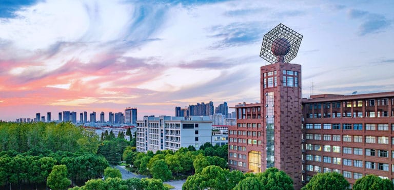 Changzhou University หรือ CZU 常州大学 เรียนปริญญา ประเทศจีน เรียนจีน ทุนปริญญา